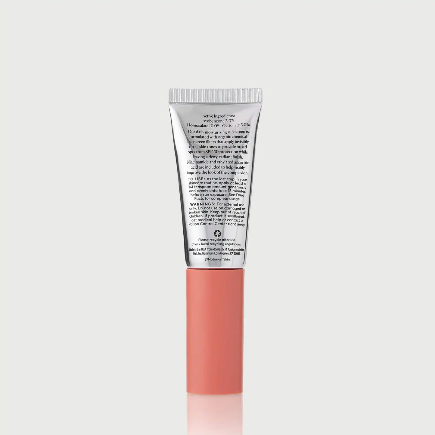 dew-glow-moisturizer-spf-50-travel-size-t4 NATR-10157_Dew-Glow-Moisturizer-SPF-50-Mini_back_capon_bonebkgd_d7cb9bbb-e294-42e2-8d5a-28c73c09b5b5.webp